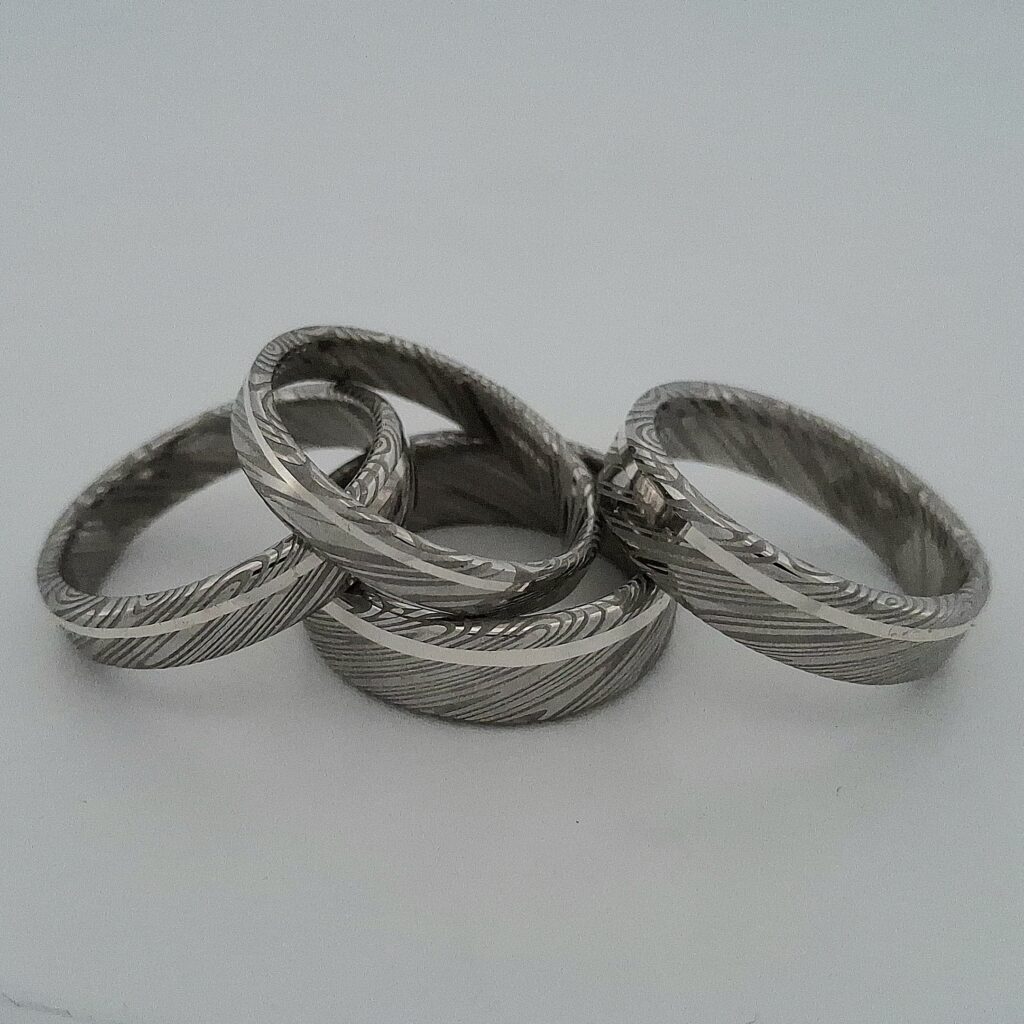 Alliance en acier de damas & fil en argent