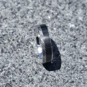 Bague en Tantale & Acier de Damas - Intérieur et Bord en Argent