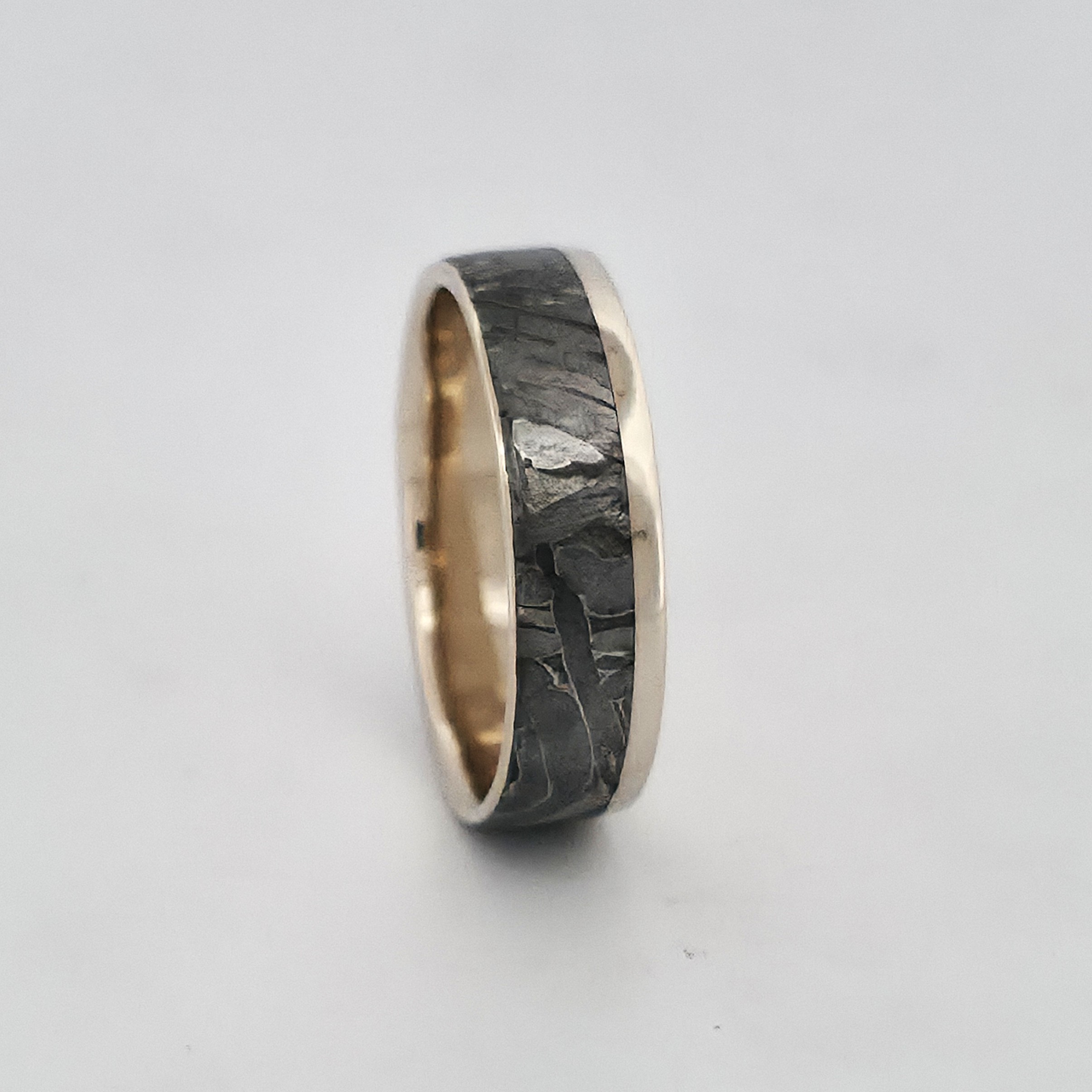 Alliance - Bague en météorite et Bord Large Or Gris